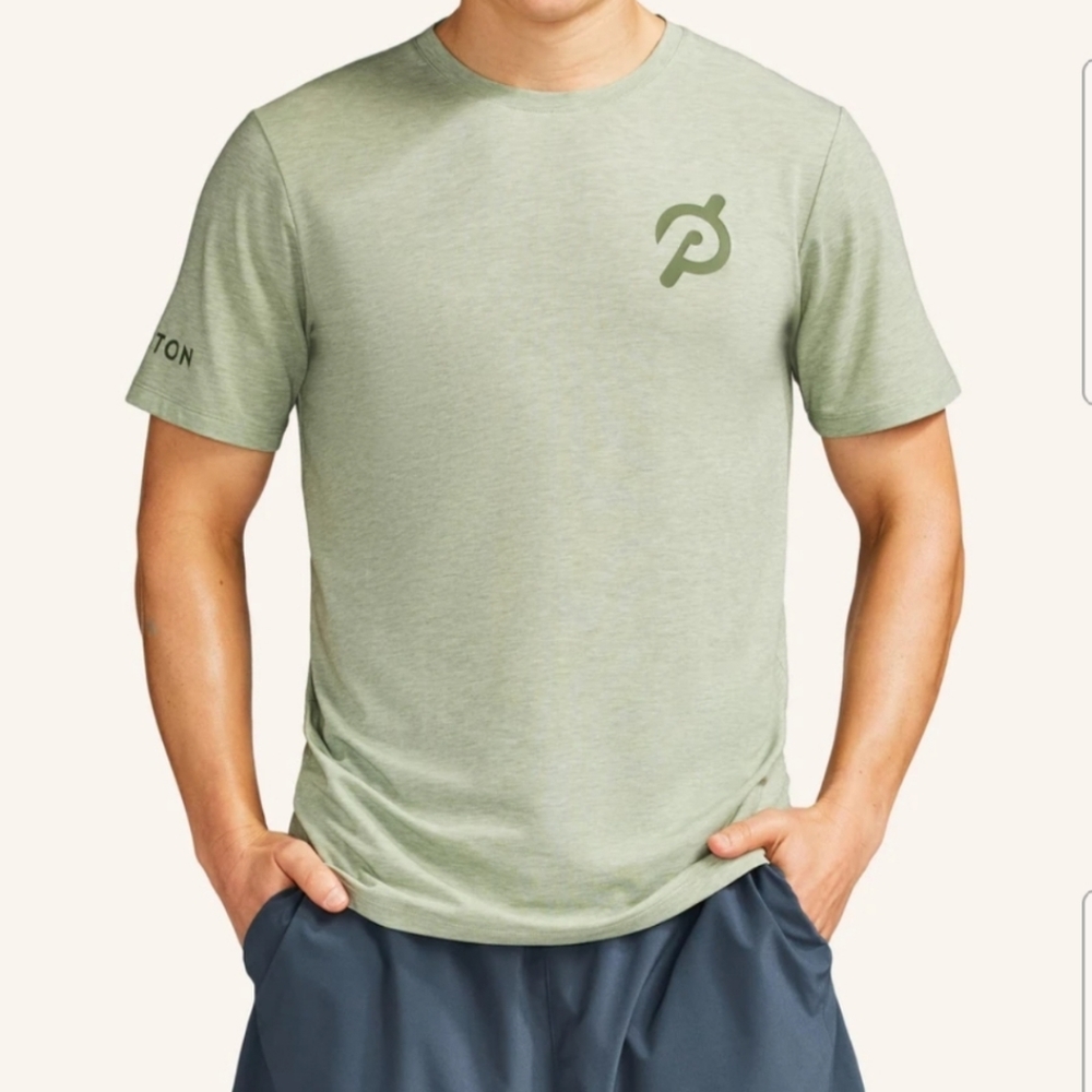 NEW Peloton Men's Sage Green Tech Workout Short Sleeve Shirt Large